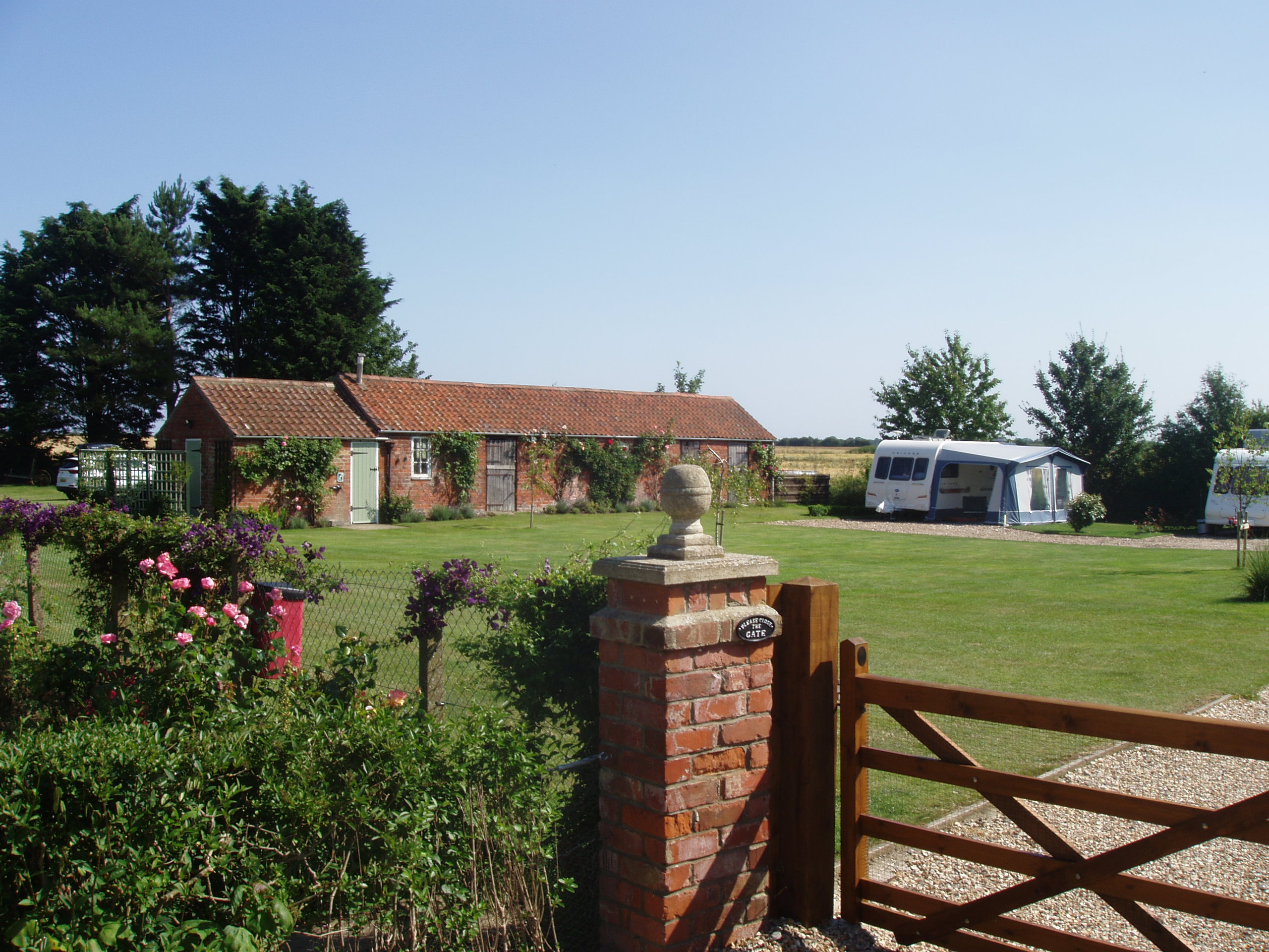 Pear Tree Cottage at Poplar Farm Huttoft near Sutton on Sea Mablethorpe